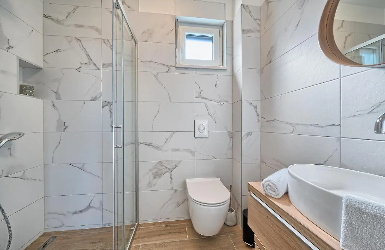 Zsuzsa'S Place - Peaceful Sea View Flat 0*, Slatine Croatia